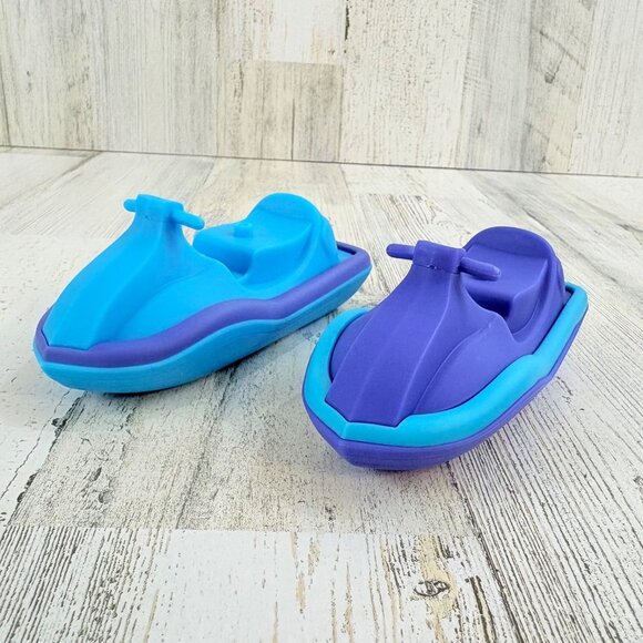 Bluey SET of 2 Jet Ski Watercraft Beach Pool Water Sea Doo Boats Blue Figure NEW - Picture 1 of 13